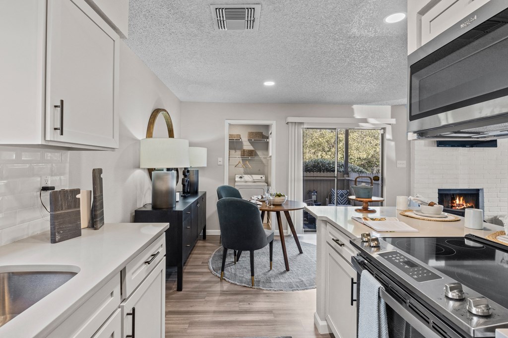 Kitchen at Maxwell Townhomes, San Antonio