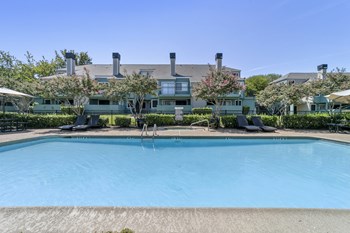 Pool Area Pool Area - Photo Gallery 4