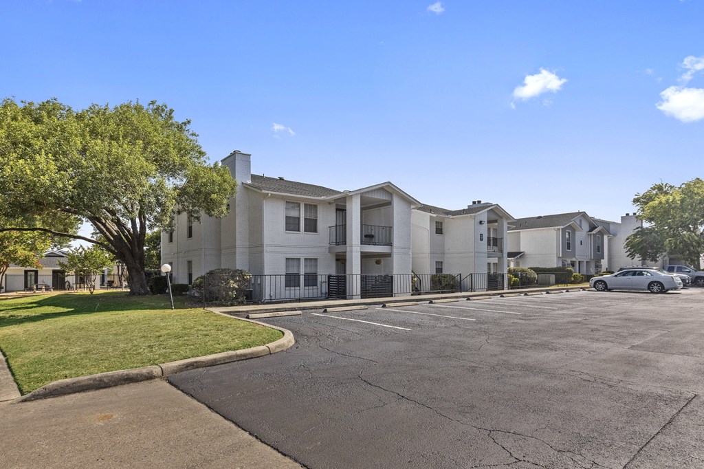 Parking Lot at Tradewinds, Windcrest, TX