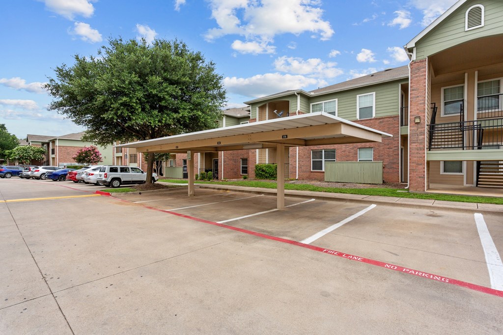 Southgate Glen apartments parking lot and building at Southgate Glen, Texas