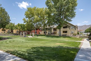 535 S Mesa Hills Dr 1-2 Beds Apartment for Rent - Photo Gallery 3