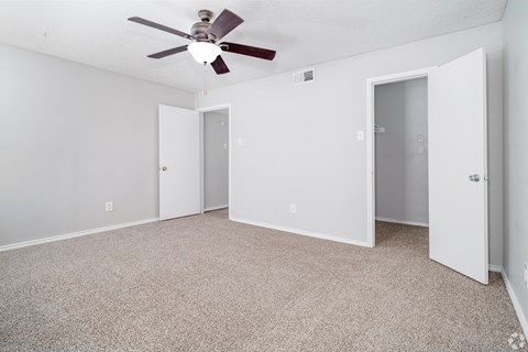 The Broadwater at Salado Creek Bedroom