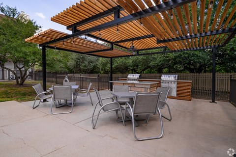 The Broadwater at Salado Creek Pool