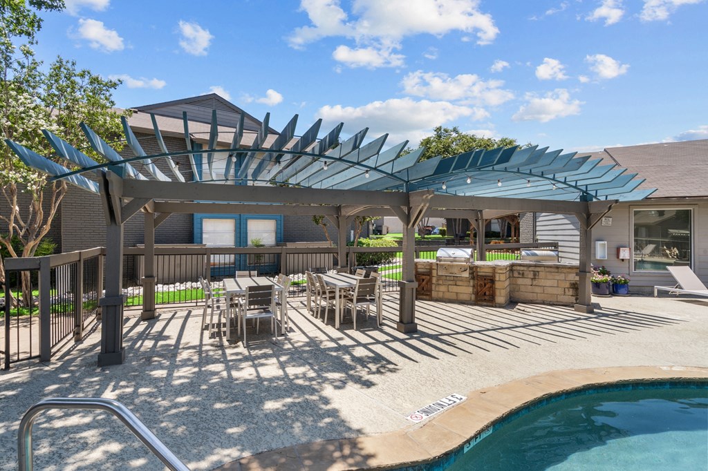 the reserve at bucklin hill pool and pergola  at Vesper, Dallas, 75254