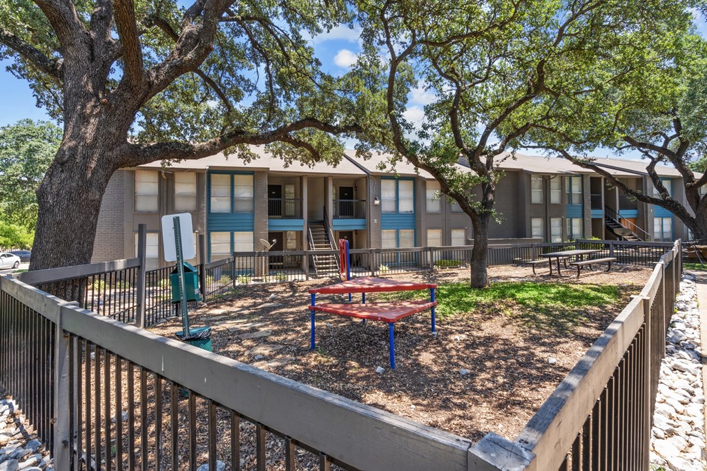 our apartments showcase a beautiful dog park  at Vesper, Dallas