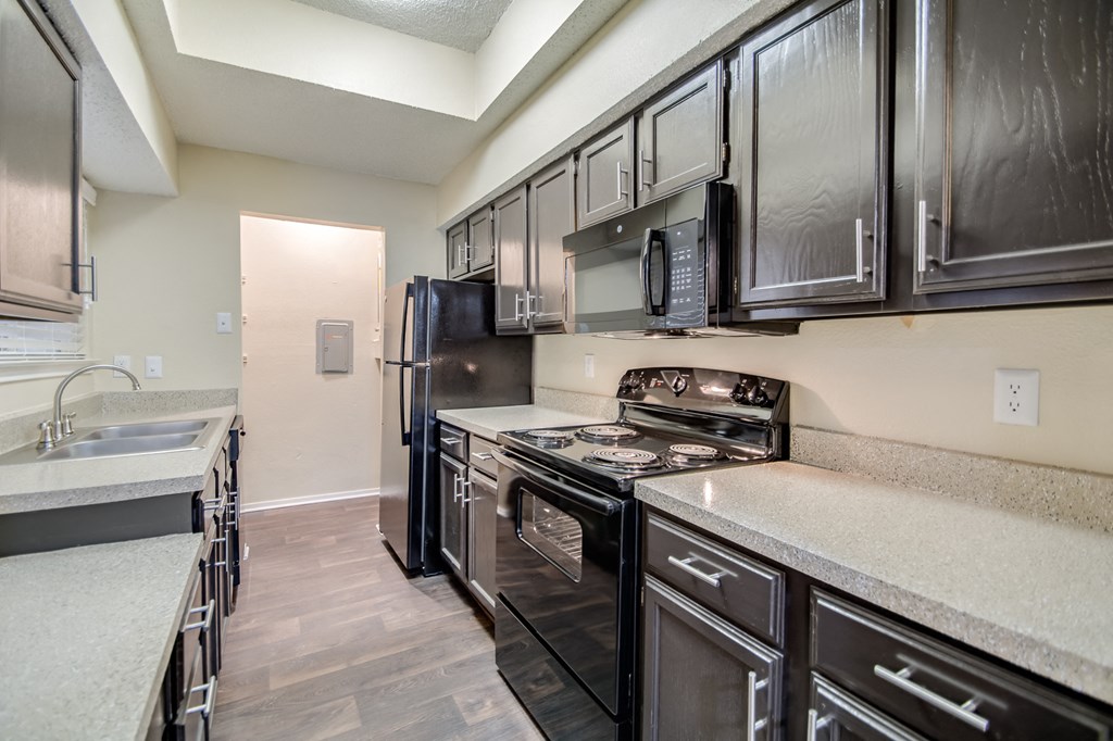 Black Appliances at Woodchase, Euless, TX