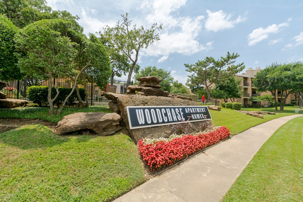 Property Signage at Woodchase, Texas