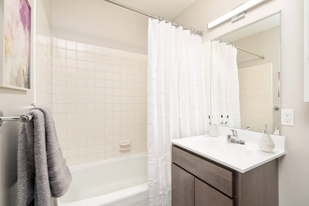 Bathroom with full Bath