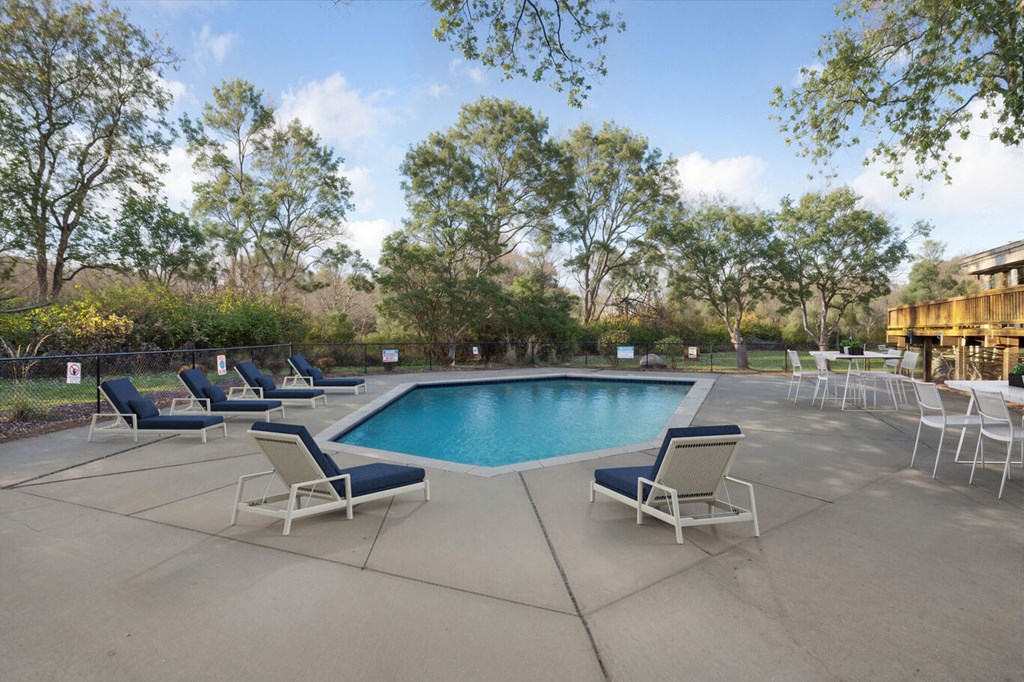 the swimming pool at the resort at governors crossing
