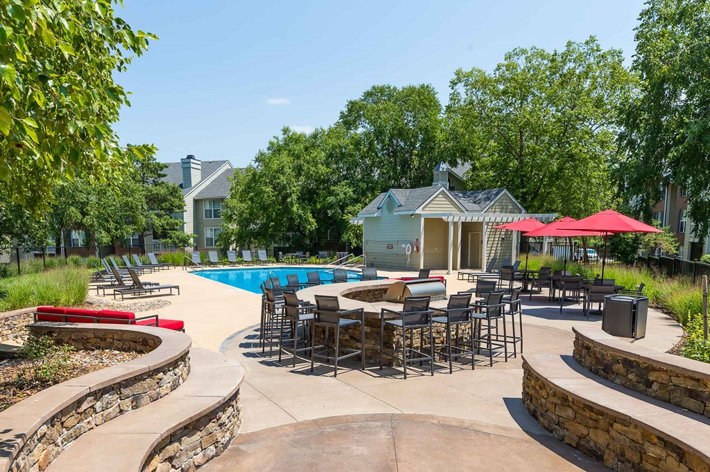 Outdoor Patio Area with Grill