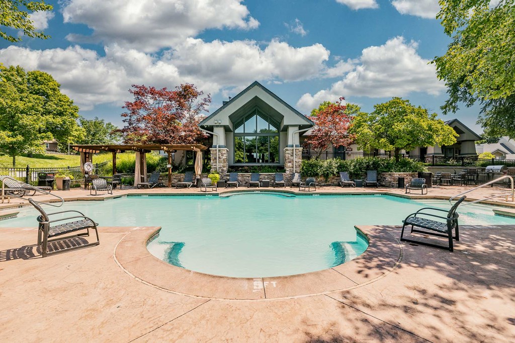2 Stunning Pools