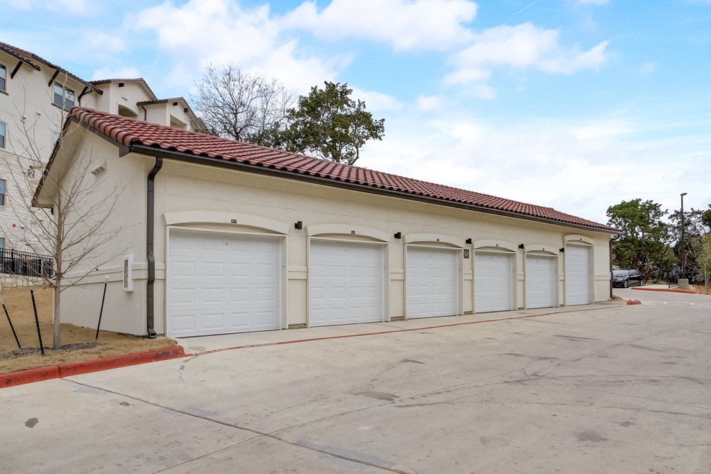 Detached Garages Available at Three Hills Luxury Apartments