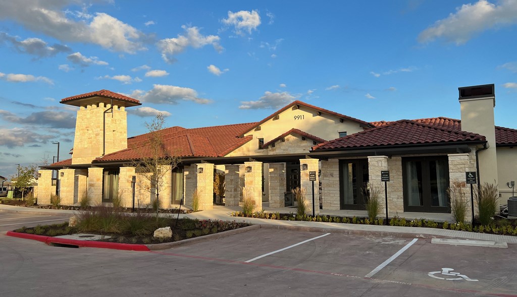 Paloma Luxury Apartments in Austin, Texas