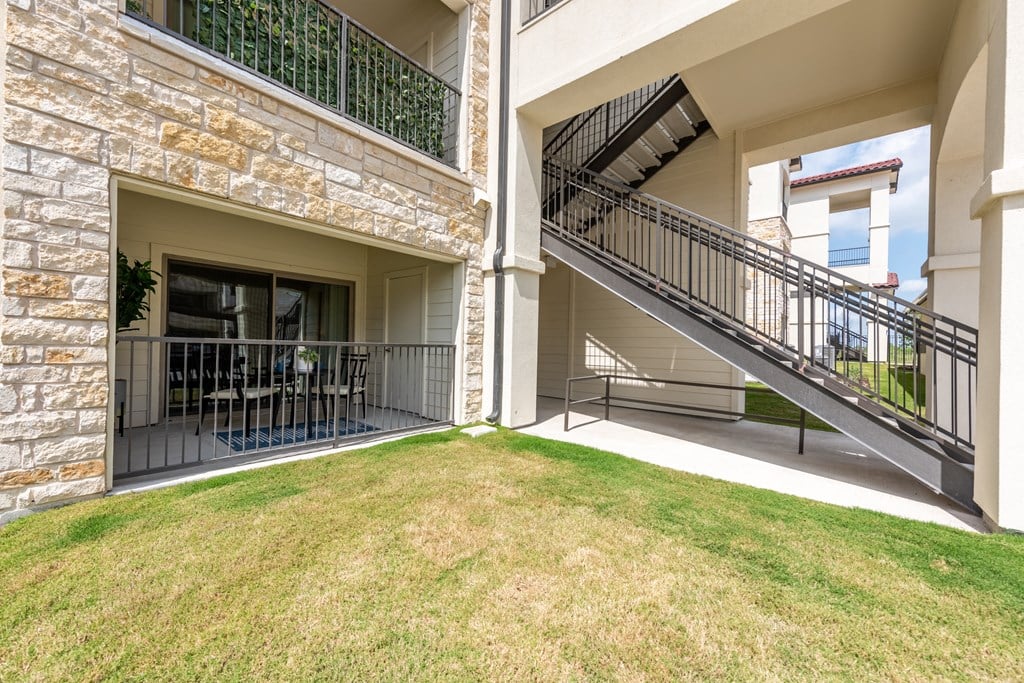 Balcony / patio of a spacious luxury apartment at Bridge at Paloma 78754 Northeast Austin