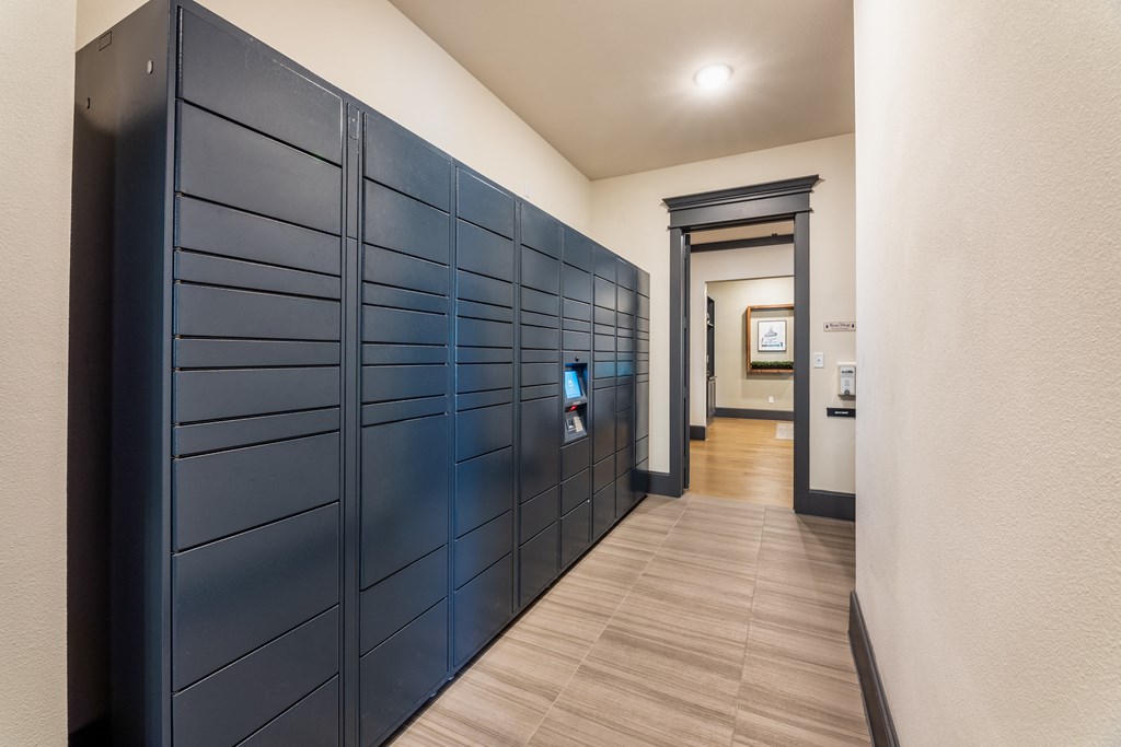 Amazon Package Lockers