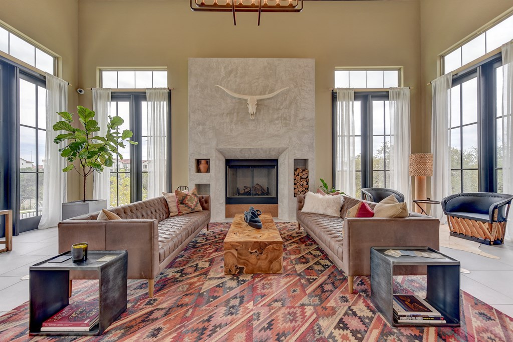 Clubhouse Lounge in South Austin at Three Hills