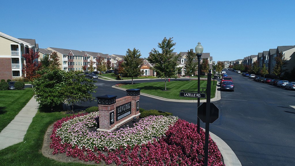 Outdoor view at The Avenue at Polaris Apartments, Columbus, 43240