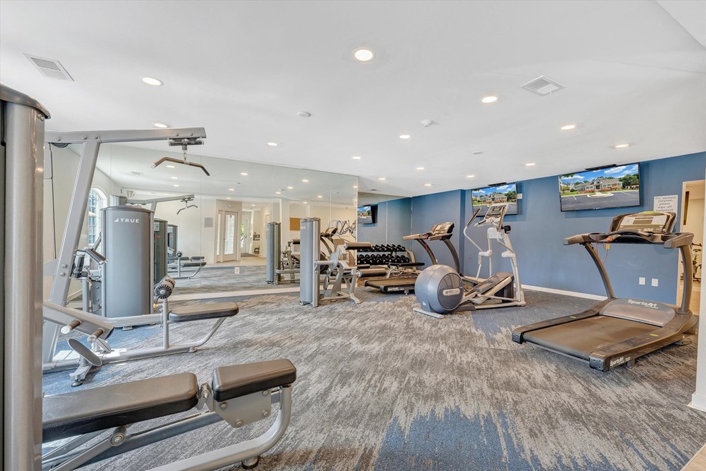 additional photo for property listing at winter in the hamptons sag harbor, ny 119 at Sunscape Apartments, Roanoke, VA, 24018