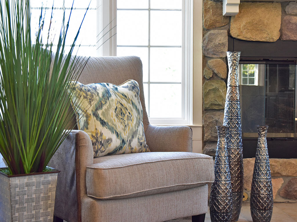 Lounge Area at Timberlane Apartments, Peoria, IL, 61615
