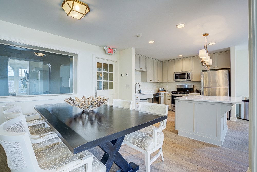 Clubhouse With Catering Kitchen at Sunscape Apartments, Virginia