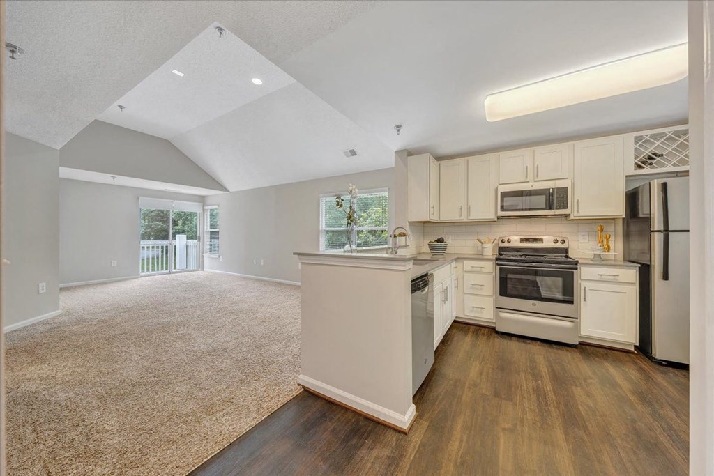 White Linen Cabinetry Collection with Soft Grey Quartz  at Trophy Club at Bellgrade, Midlothian, VA