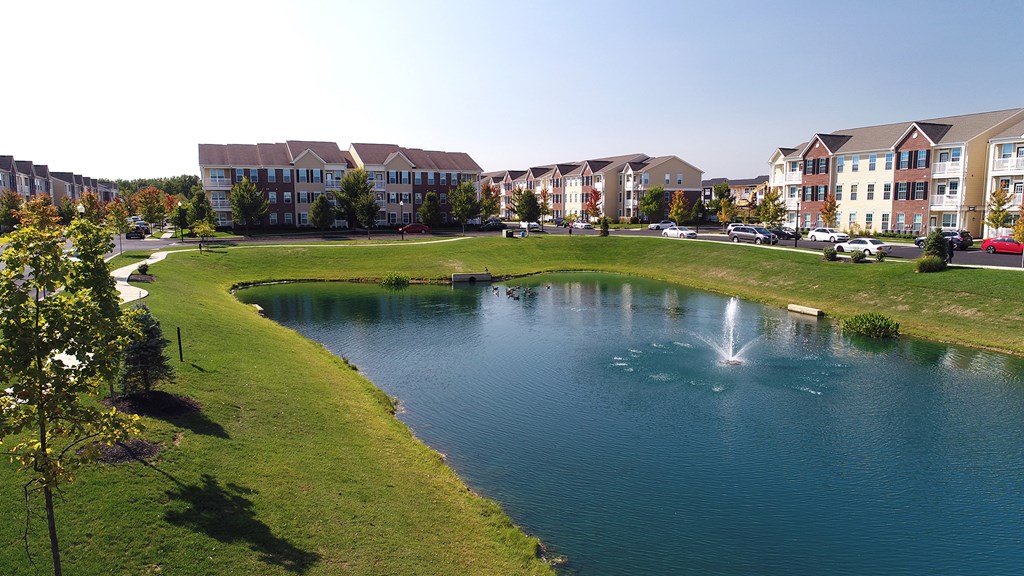 Lake at The Avenue at Polaris Apartments, Ohio