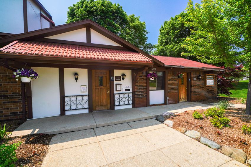 Apple Ridge Apartments, 306 Manzana Court NW, Walker, MI RentCafe