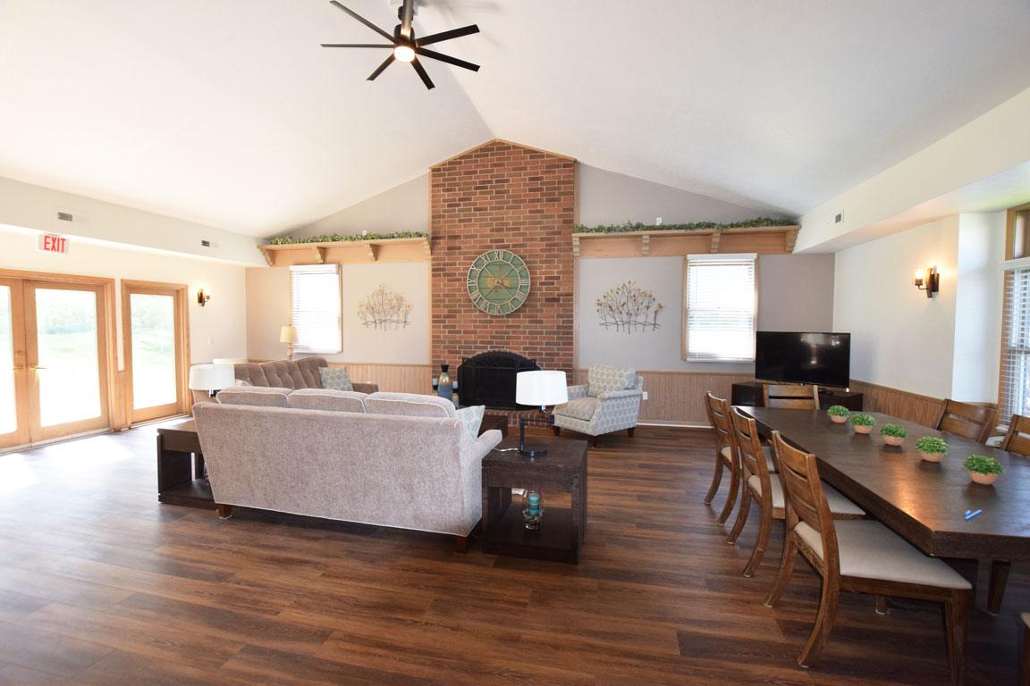 Arbor Lakes Apartments is a similar property to Roosevelt Center located in Elkhart