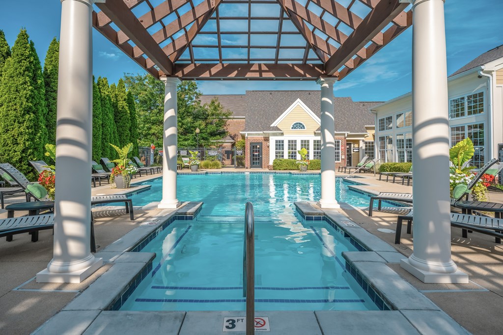 A pool with a 3-foot deep sign.