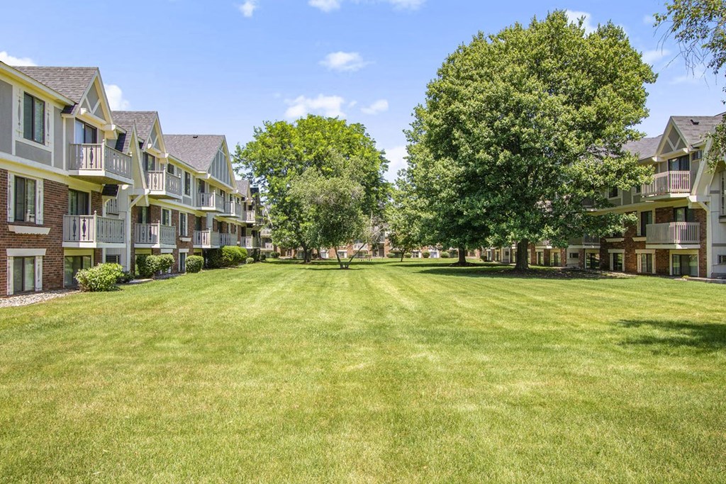 Mature Trees and Greenery at Briarwood Apartments, Benton Harbor, Michigan