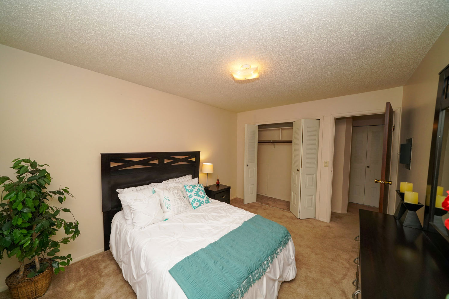 Generous Bedroom Sizes at Brookside Apartments, Michigan