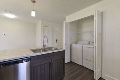 Full-Size Washer/Dryer Set at Chase Creek Apartment Homes, Huntsville, AL, 35811