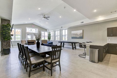 Community Building with High Ceiling at Chase Creek Apartment Homes, Huntsville, 35811