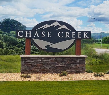 Entrance Sign at Chase Creek Apartment Homes, Huntsville