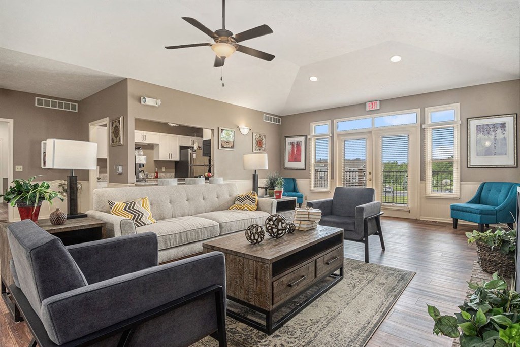 Posh Lounge Area In Clubhouse at Colonial Pointe at Fairview Apartments, Nebraska