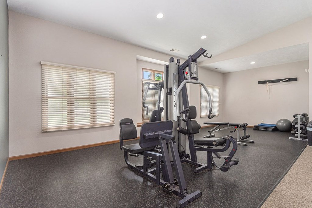 the gym at the preserve apartments at Colonial Pointe at Fairview Apartments, Nebraska, 68123