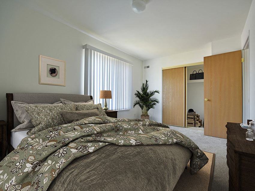 Bedroom With Closet Bedroom With Closet at Charter Oaks Apartments, Michigan - Photo Gallery