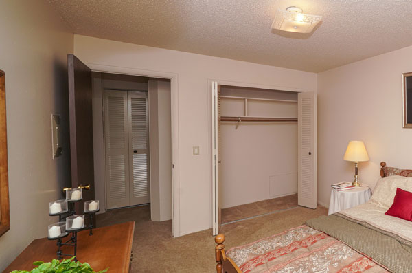 Granada Apartments, 2760 Granada Drive, Jackson, MI - RENTCafé