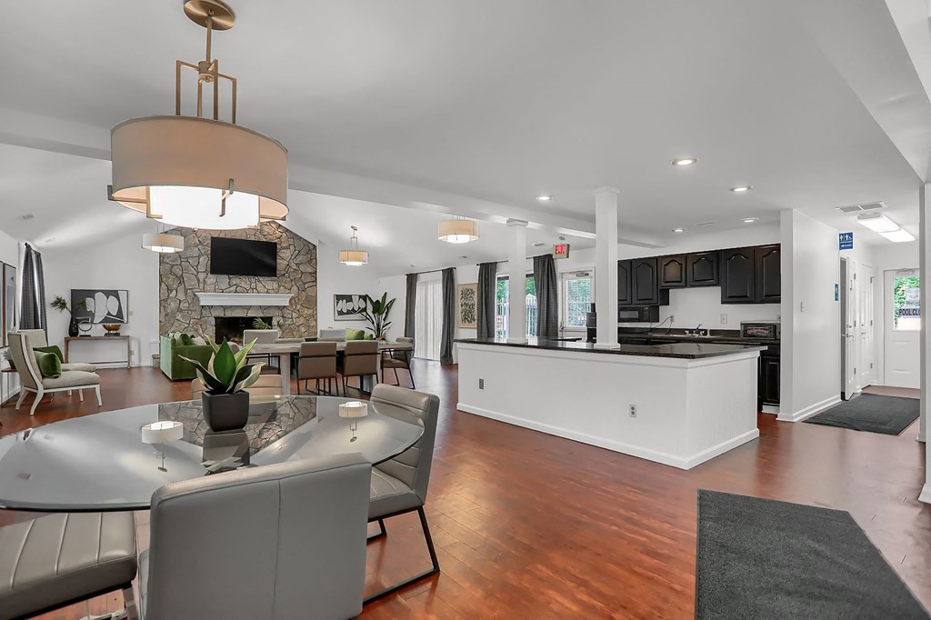 Clubhouse With Kitchen at Polo Run Apartments, Greenwood, IN, 46142