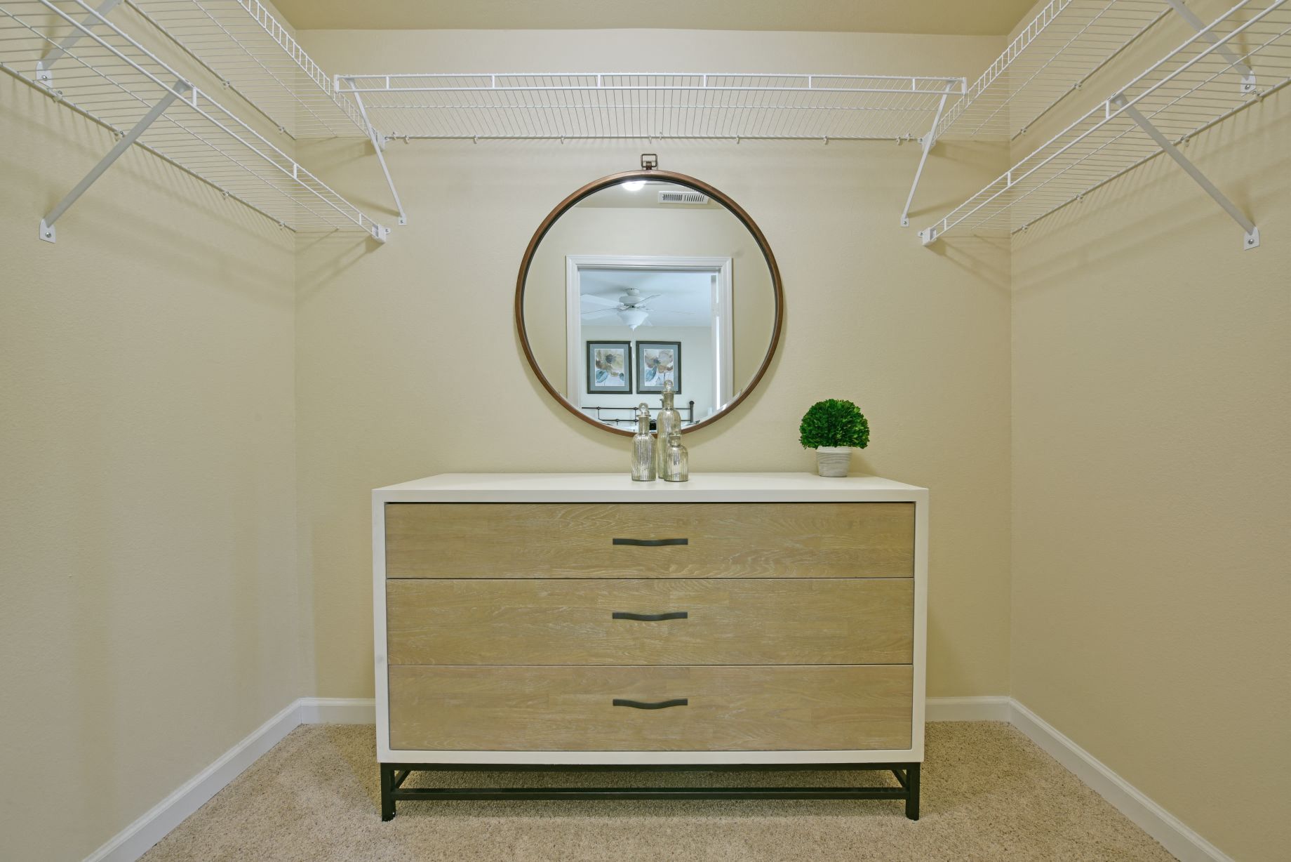 Walk In Closet at Badger Canyon, Kennewick, 99338