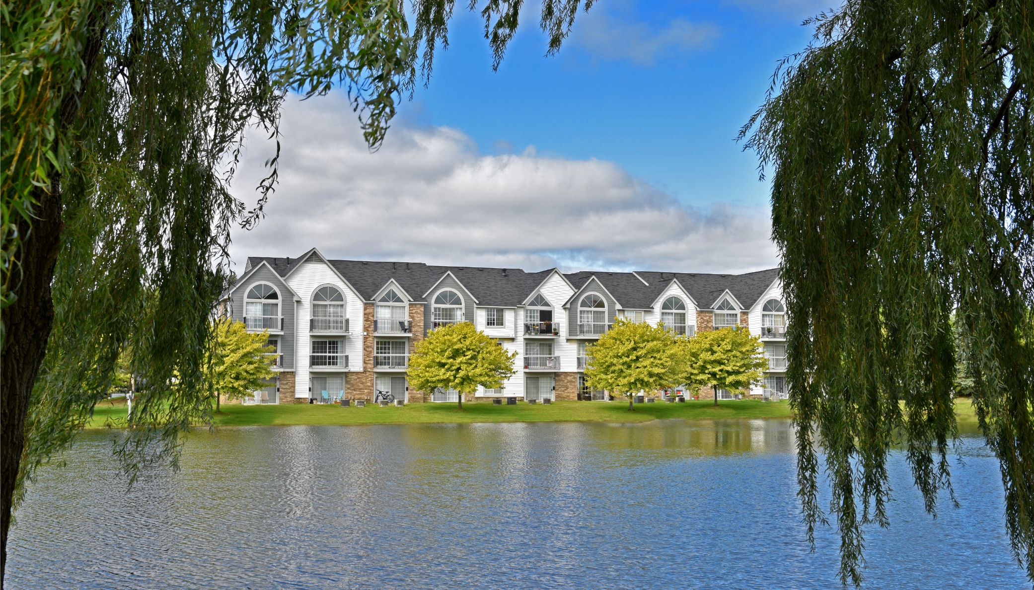 Stunning Community Lake at Portsmouth Apartments, 48377
