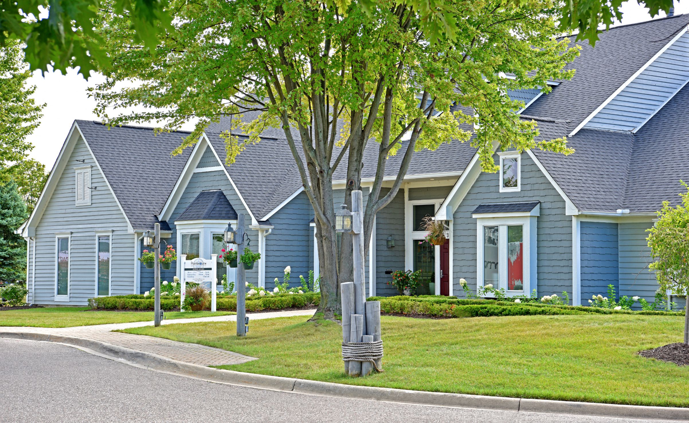 Leasing Office at Portsmouth Apartments, MI, 48377