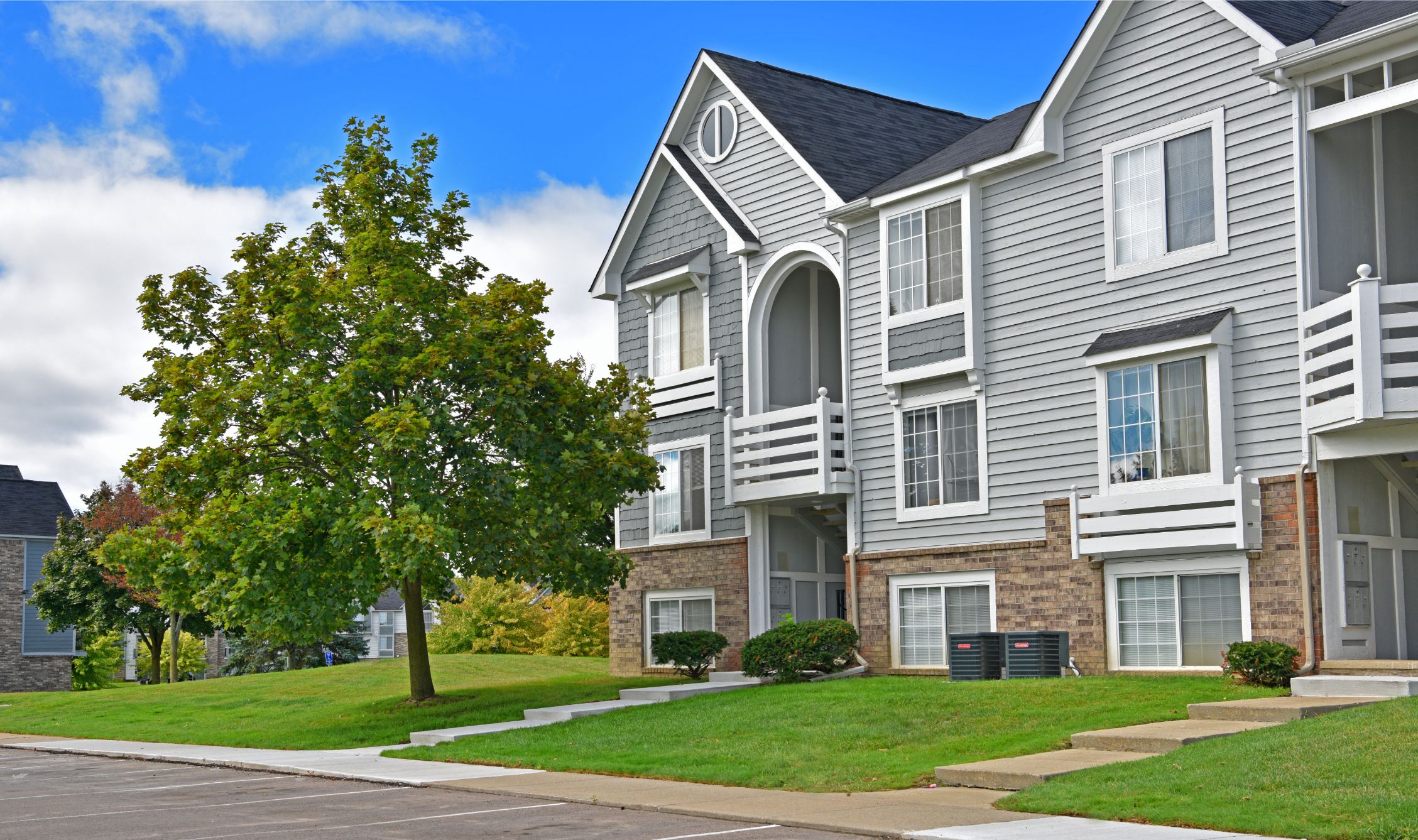 Park Like Setting at Portsmouth Apartments, 48377