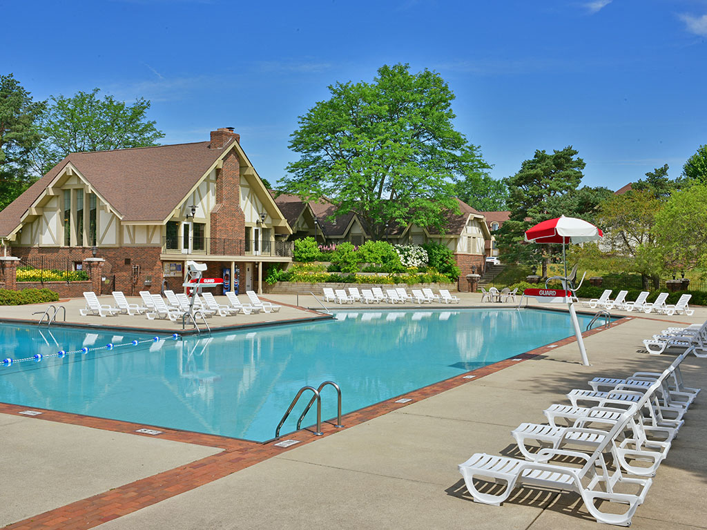 Swimming Pool and Sundeck at The Village Apartments, Wixom, MI, 48393