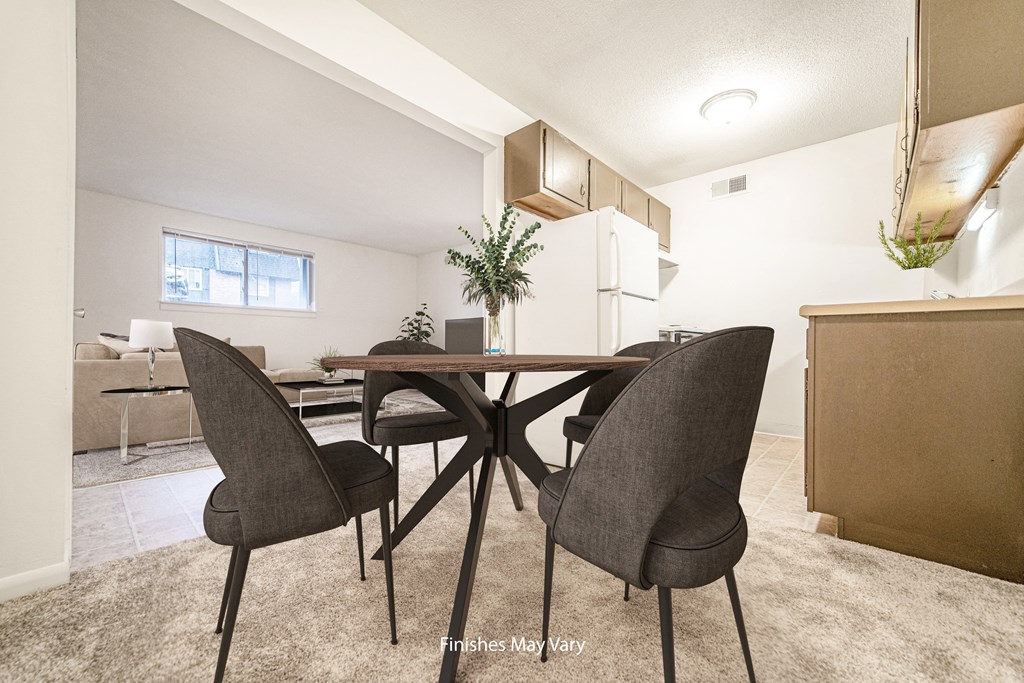 Delphinium Dining at Timberbrook Apartments, Peoria