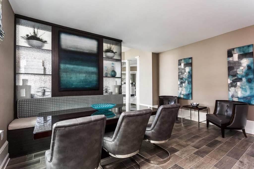 Dining and Entertainment Area at The Avenue at Polaris Apartments, Columbus, OH