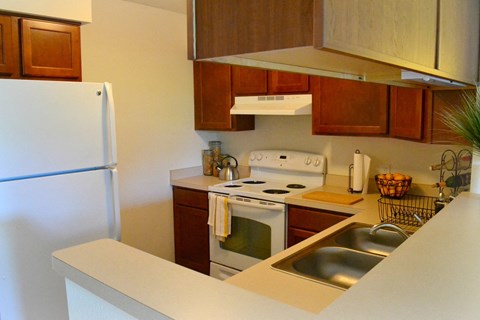 Kitchen at LakePointe Apartments, 45103