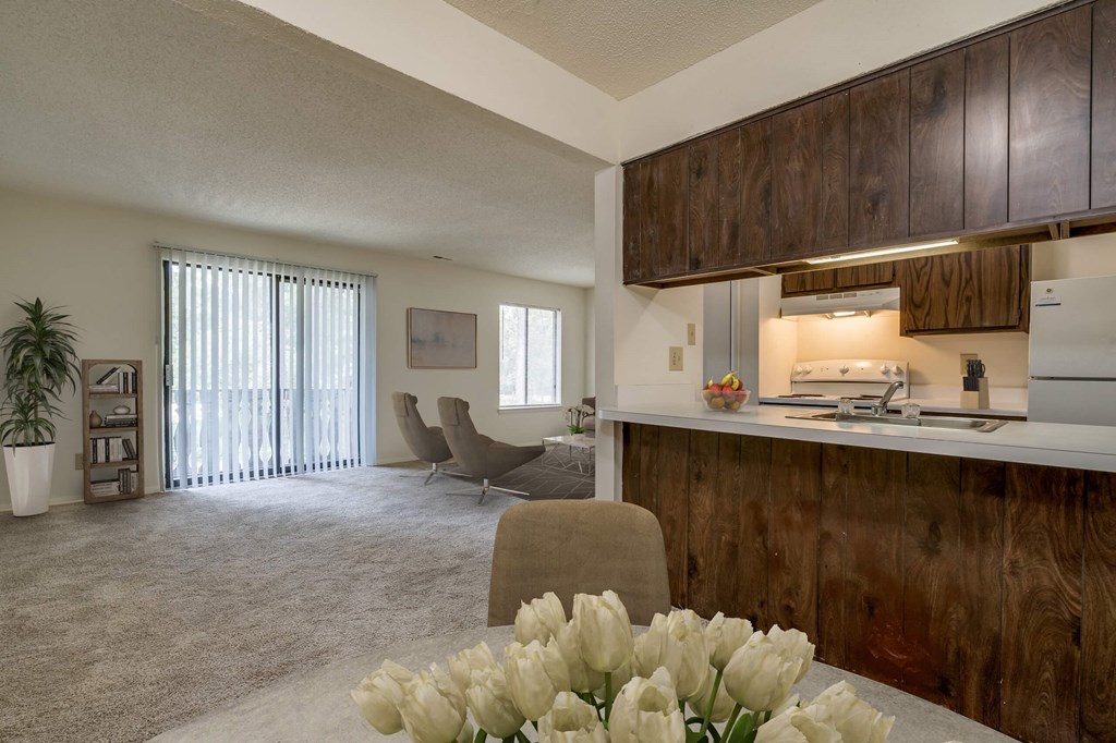 Marigold Deluxe Layout Breakfast Bar and Dining Area at Lake in the Pines, 28311