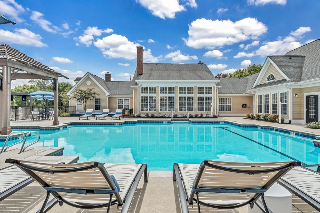 Exterior Pool area at Enclave Apartments, Virginia