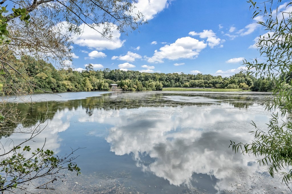 Exterior View at Enclave Apartments, Midlothian, Virginia